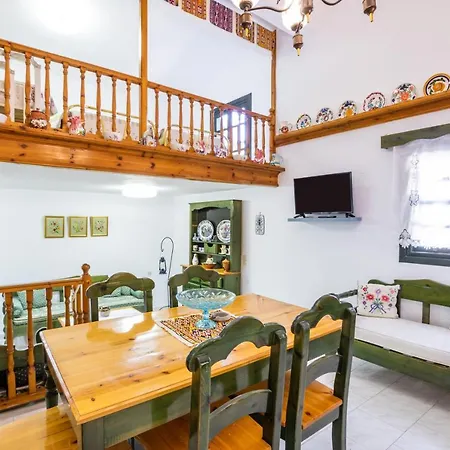 Mertonas Landhaus Kyra Panagia