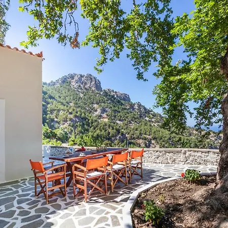 منزل ريفي Mertonas Kyra Panagia