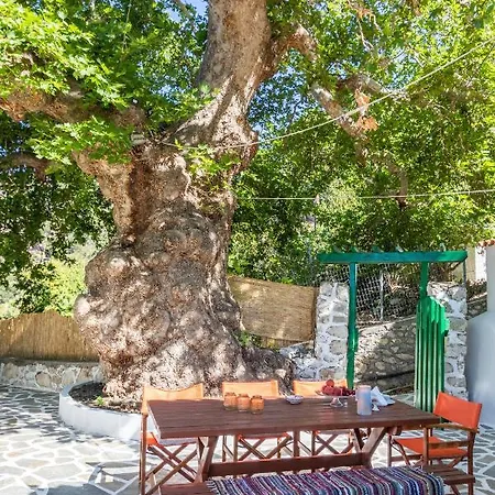 Mertonas Κυρά Παναγιά