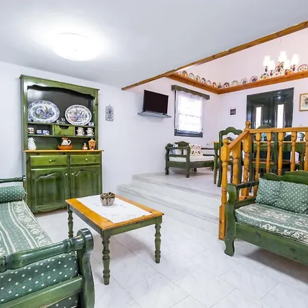 Mertonas Country house