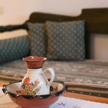 Mertonas منزل ريفي *