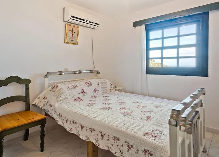 Lantställe Mertonas Kyra Panagia